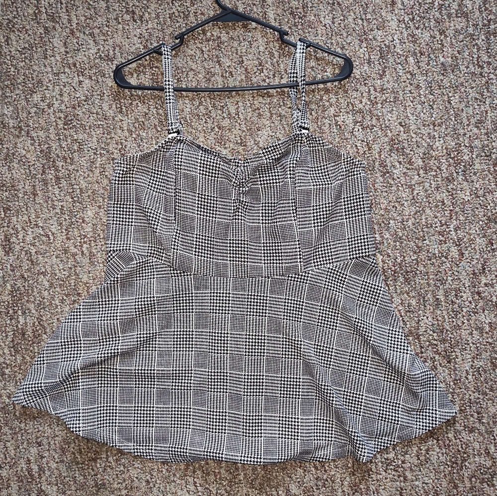 Black and White Plaid Houndstooth Peplum Top, Size 3 ( plus size), Torrid.